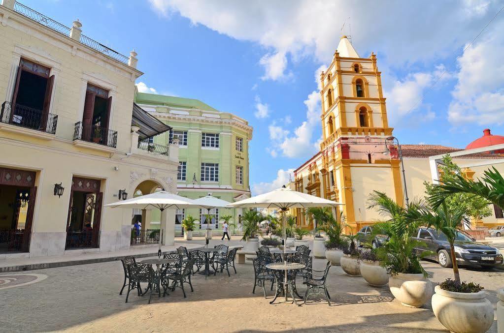 E Santa Maria Hotel Camaguey Exterior photo